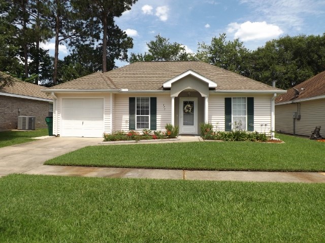 372 E Suncrest Dr, Slidell, LA 70458 photo 1