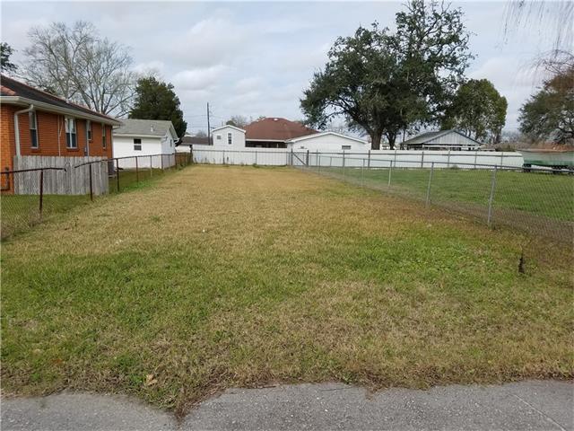 2204 General Pershing St, Violet, LA 70092 photo 1