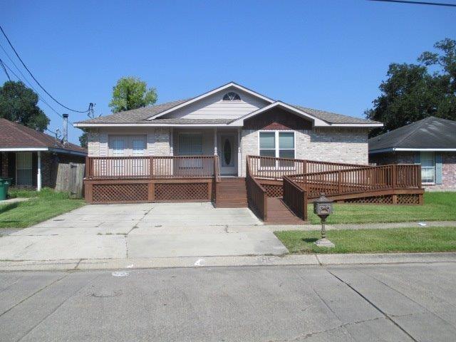 420 Azalea Dr, Westwego, LA 70094 photo 1
