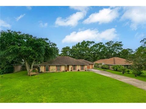 127 Oakleaf Dr, Slidell, LA 70461 photo 1