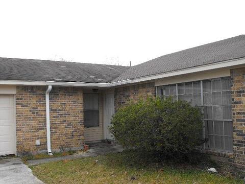 108 Dixie Cir, Slidell, LA 70458 photo 1