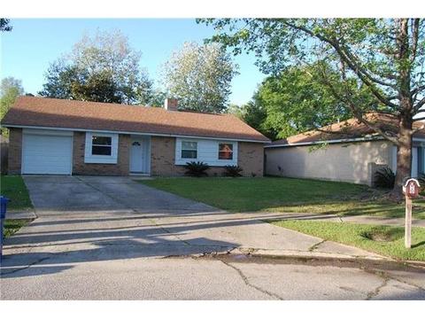 118 Castle Dr, Slidell, LA 70458 photo 1
