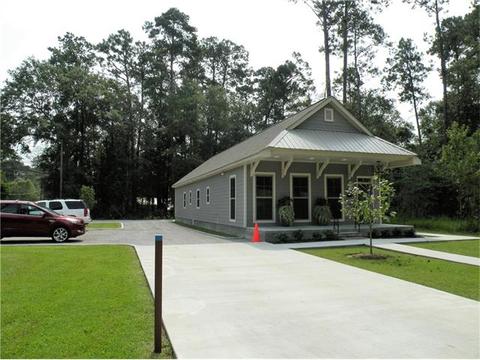 100 Menetre Dr, Covington, LA 70433 photo 1