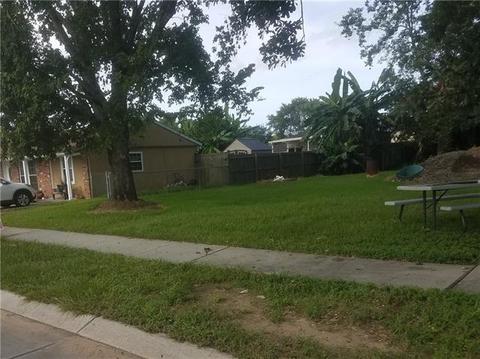 5717 Third St, Violet, LA 70092 photo 1