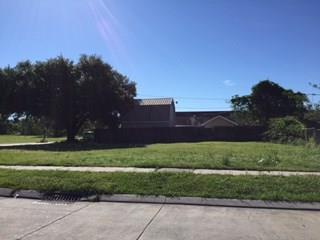 2517 Edgar Dr, Violet, LA 70092 photo 1