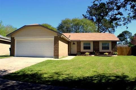 102 Foxcroft Dr, Slidell, LA 70461 photo 1