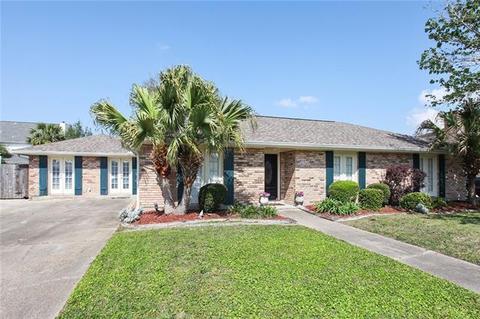 620 Petit Berdot Dr, Kenner, LA 70065 photo 1