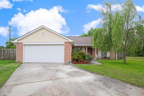 1914 Kings Row, Slidell, LA 70461 photo 1