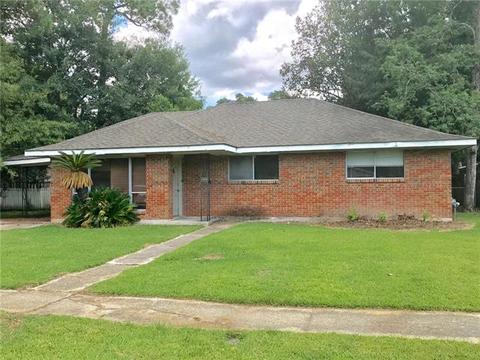2123 Middle Dr, Slidell, LA 70458 photo 1