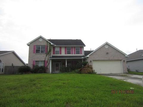 2227 Summertree Dr, Slidell, LA 70460 photo 1