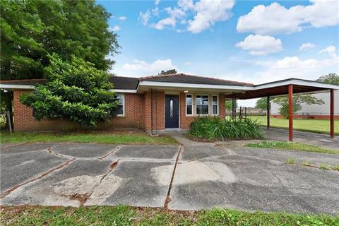 400 Serpas Dr, Arabi, LA 70032 photo 1