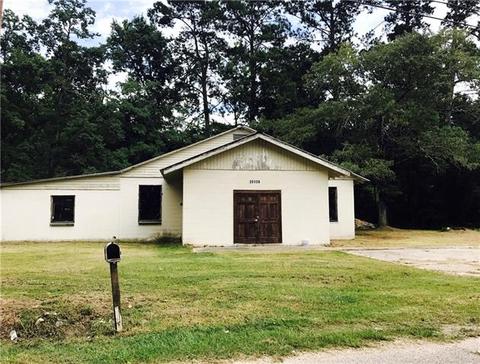 25166 Center St, Springfield, LA 70462 photo 1