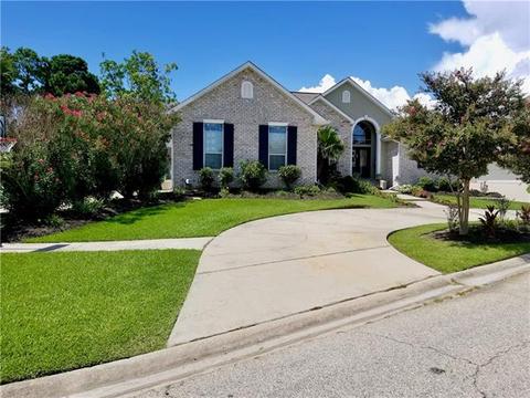 206 Intrepid Dr, Slidell, LA 70458 photo 1