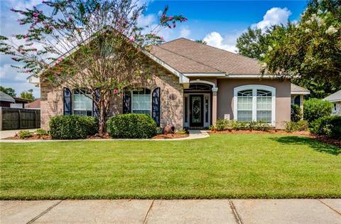 210 Amanda Dr, Slidell, LA 70458 photo 1