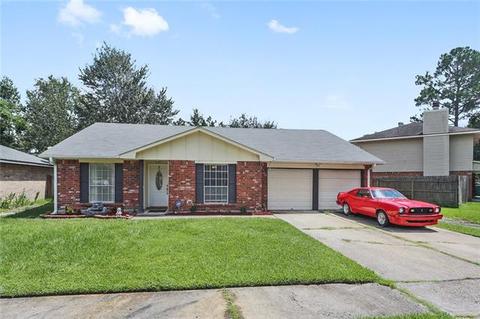 326 Foxcroft Dr, Slidell, LA 70461 photo 1