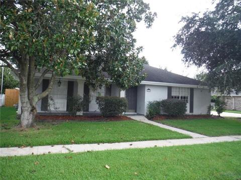 636 Petit Berdot Dr, Kenner, LA 70065 photo 1