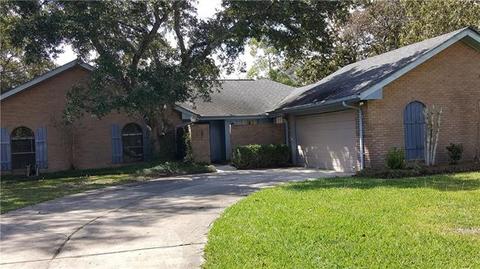 105 E Queensbury Dr, Slidell, LA 70461 photo 1