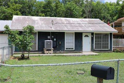 31657 Shelton Dr, Springfield, LA 70462 photo 1