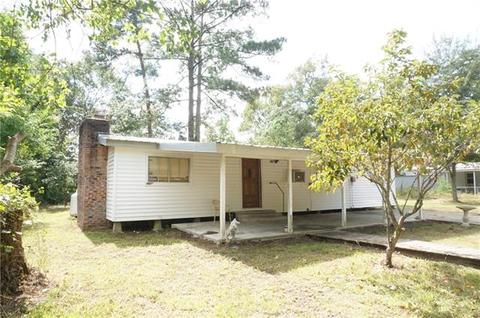 32040 Shelly Dr, Springfield, LA 70462 photo 1