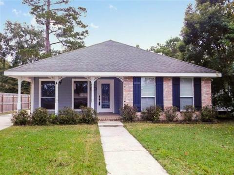1620 5th St, Slidell, LA 70458 photo 1
