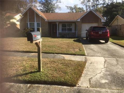 611 Forest Loop, Mandeville, LA 70471 photo 1