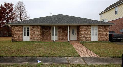 3412 Oak Dr, Violet, LA 70092 photo 1