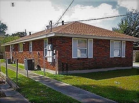 202 5th St, Chalmette, LA 70043 photo 1