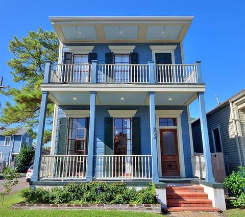 802 Austerlitz St, New Orleans, LA 70115 photo 1