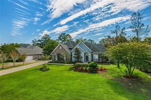 348 Winchester Cir, Mandeville, LA 70448 photo 1
