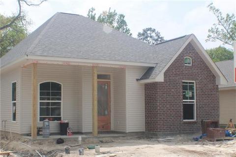 2121 Robin St, Slidell, LA 70460 photo 1