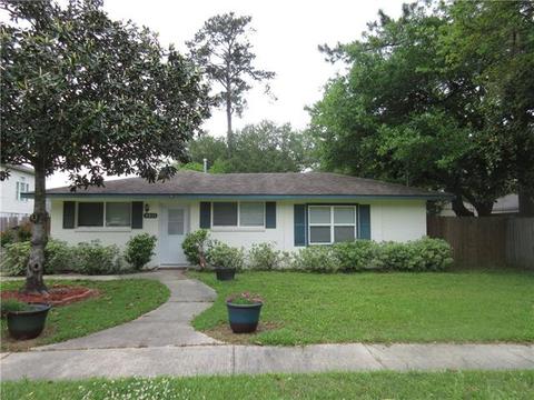 4011 Arrowhead Dr, Slidell, LA 70458 photo 1