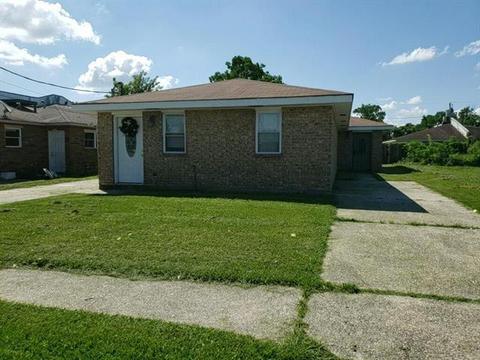 3109 Daniel Dr, Violet, LA 70092 photo 1