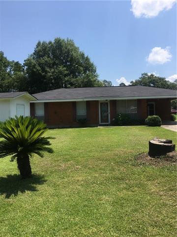 710 E Willow St, Ponchatoula, LA 70454 photo 1