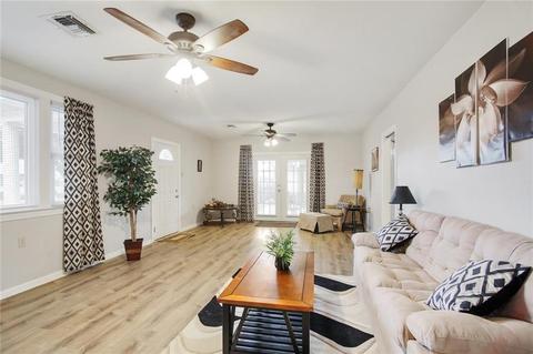 2000 Rosetta Dr, Chalmette, LA 70043 photo 3