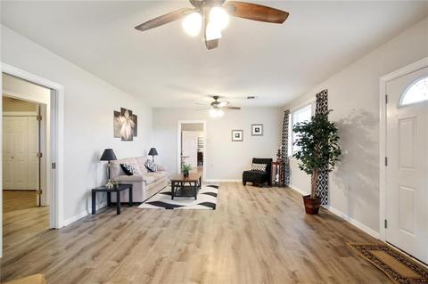 2000 Rosetta Dr, Chalmette, LA 70043 photo 4