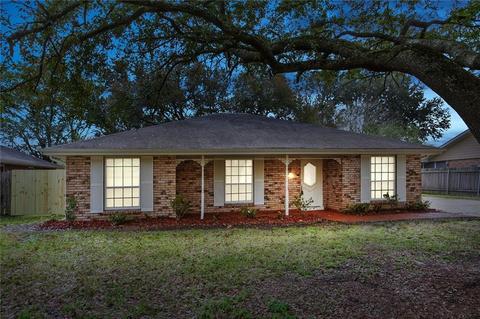 246 Devon Rd, Laplace, LA 70068 photo 1