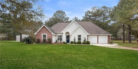 1068 Oak Crest Dr, Covington, LA 70435 photo 1