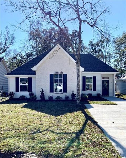 2003 Robin St, Slidell, LA 70460 photo 1