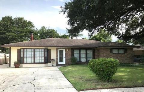 333 Dover Dr, Slidell, LA 70458 photo 1