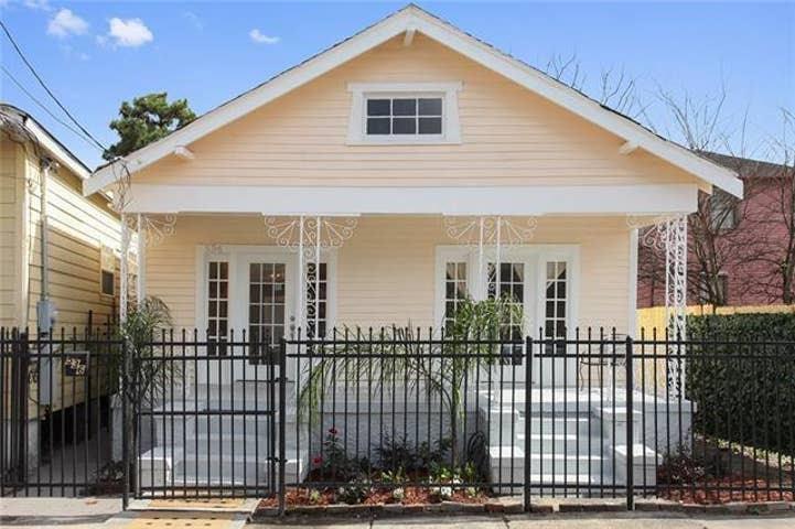  536 S Rocheblave St, New Orleans, LA 70119 photo 1