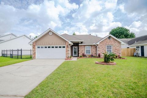 1443 Hillary Dr, Slidell, LA 70461 photo 1