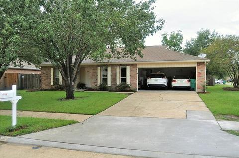 300 Crescentwood Loop, Slidell, LA 70458 photo 1