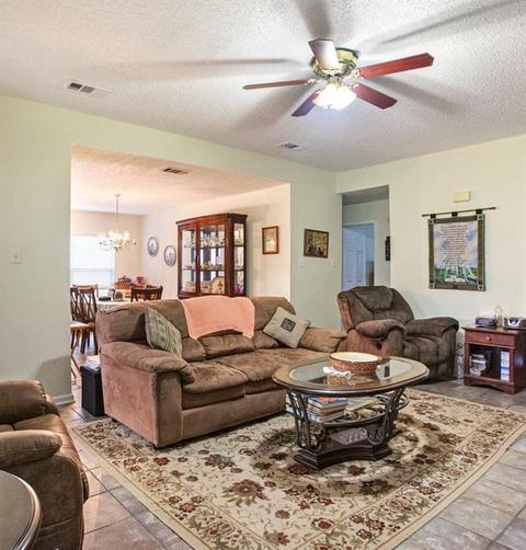 1409 Hampton Ln, Slidell, LA 70461 photo 6