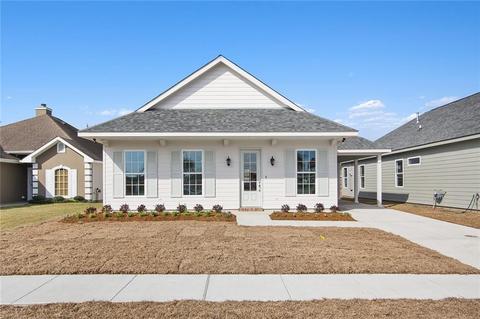 920 Parc Helene Dr, Marrero, LA 70072 photo 1