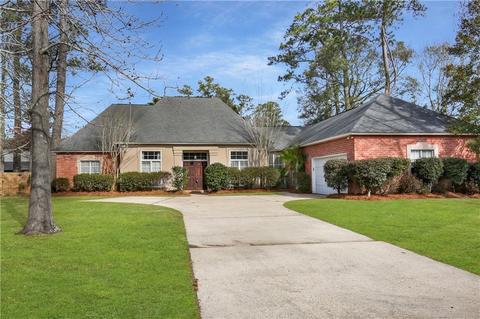 1205 Bluewater Dr, Mandeville, LA 70471 photo 1