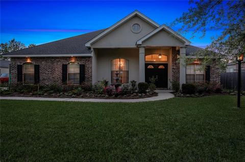 2467 Bluff Ct, Mandeville, LA 70448 photo 1