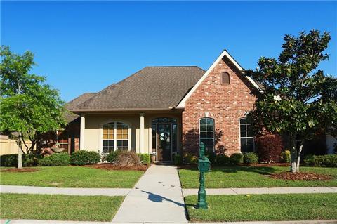 310 Lac Cypriere Dr, Luling, LA 70070 photo 1