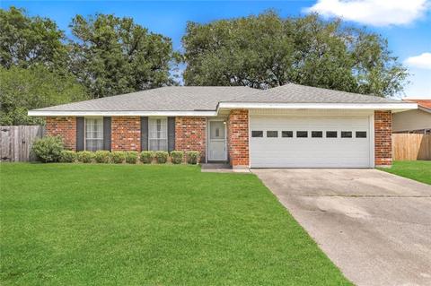 418 Pine Shadows Dr, Slidell, LA 70458 photo 1