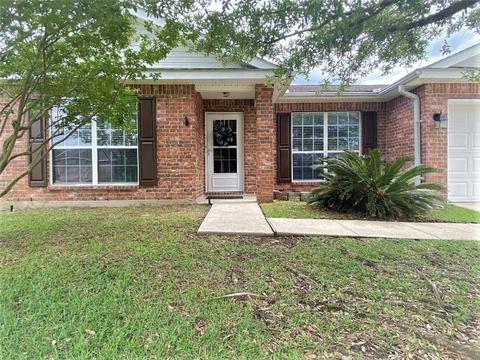 704 Bridle Ct, Covington, LA 70435 photo 1