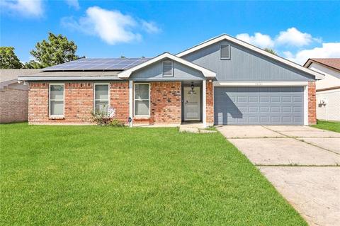 1831 Kings Row, Slidell, LA 70461 photo 1